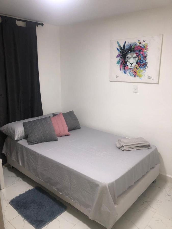 Habitacion Privada Hostel 790 Medellín Eksteriør billede